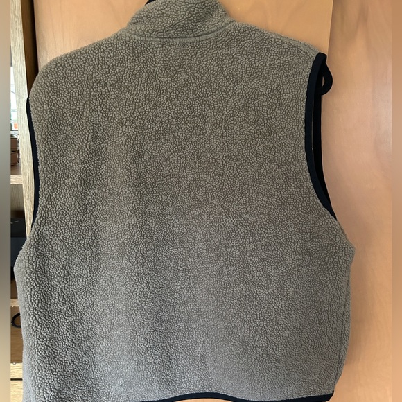 gap vest - Picture 3 of 3